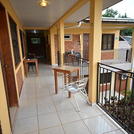 Hotel Lilian Puerto Iguazu Ngoại thất bức ảnh